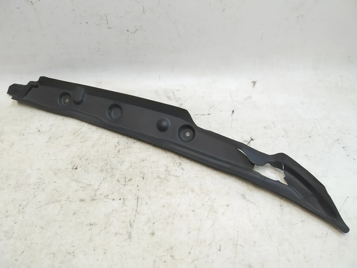 Fender end panel, front left inner damaged Audi E-tron 4KE821111