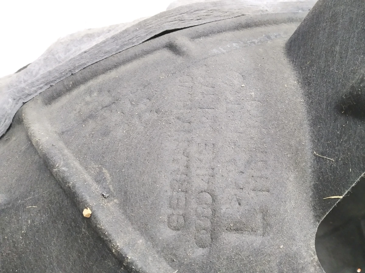 Подкрылок передний левый Audi E-tron 4KE821171A