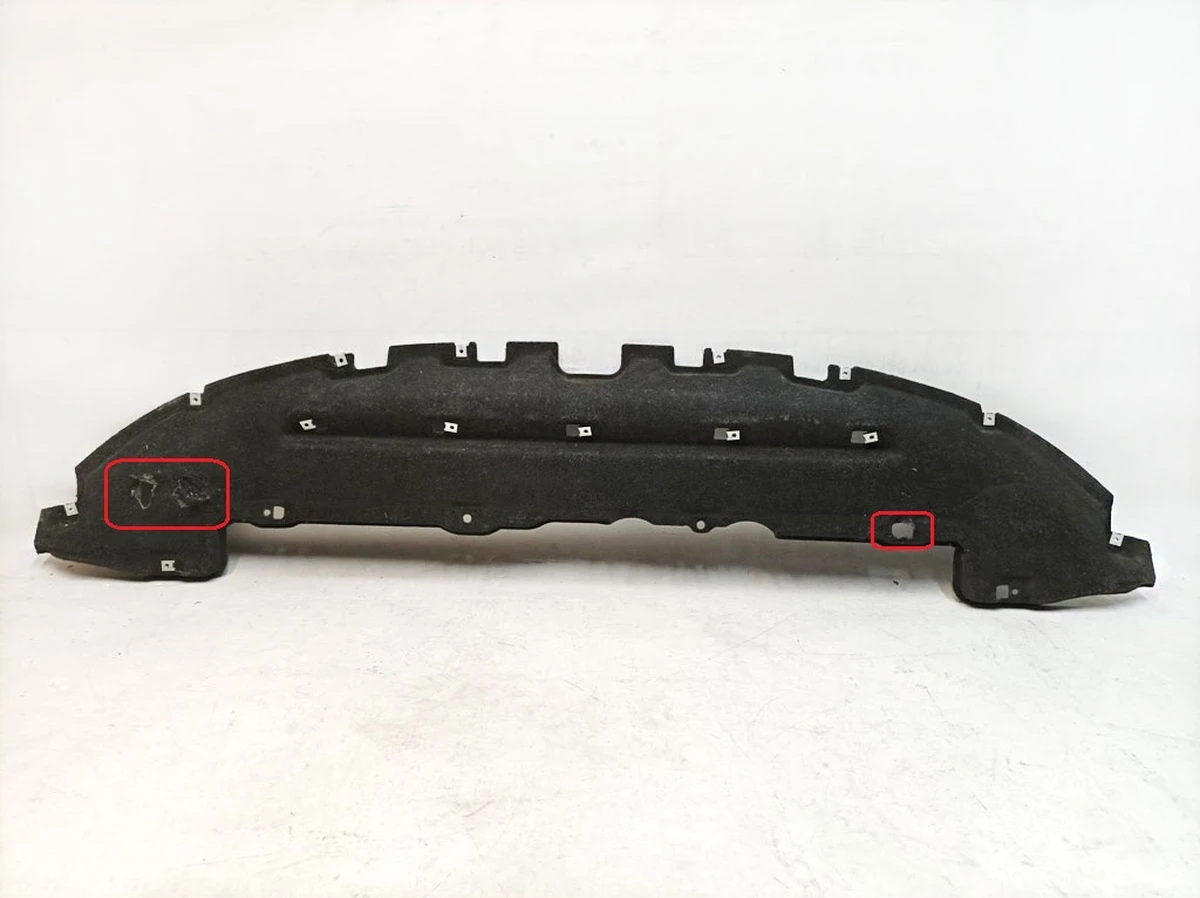 Rear underbody trim with damage Audi E-tron 4KE825219