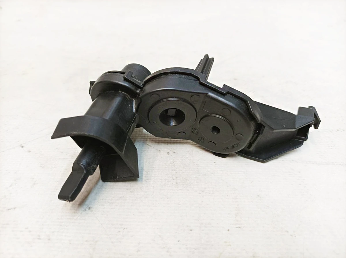 Модуль передачи (механизм открытия двери ключом) сторона водителя Audi E-tron 4KE837291