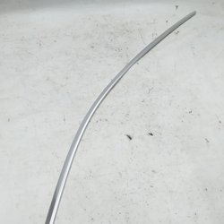 Молдинг двери передней правой верхний Audi E-tron 4KE837644