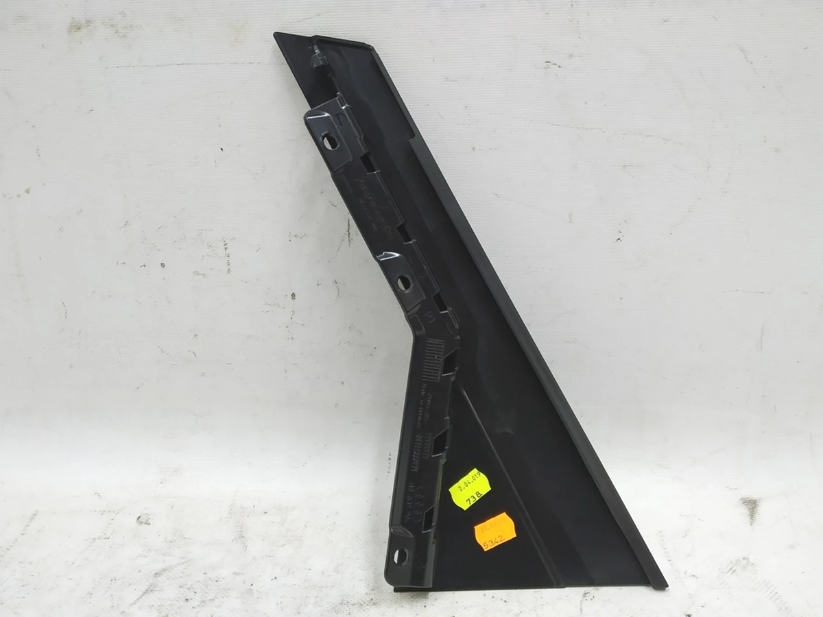 Накладка стійки C права Audi E-tron 4KE839904