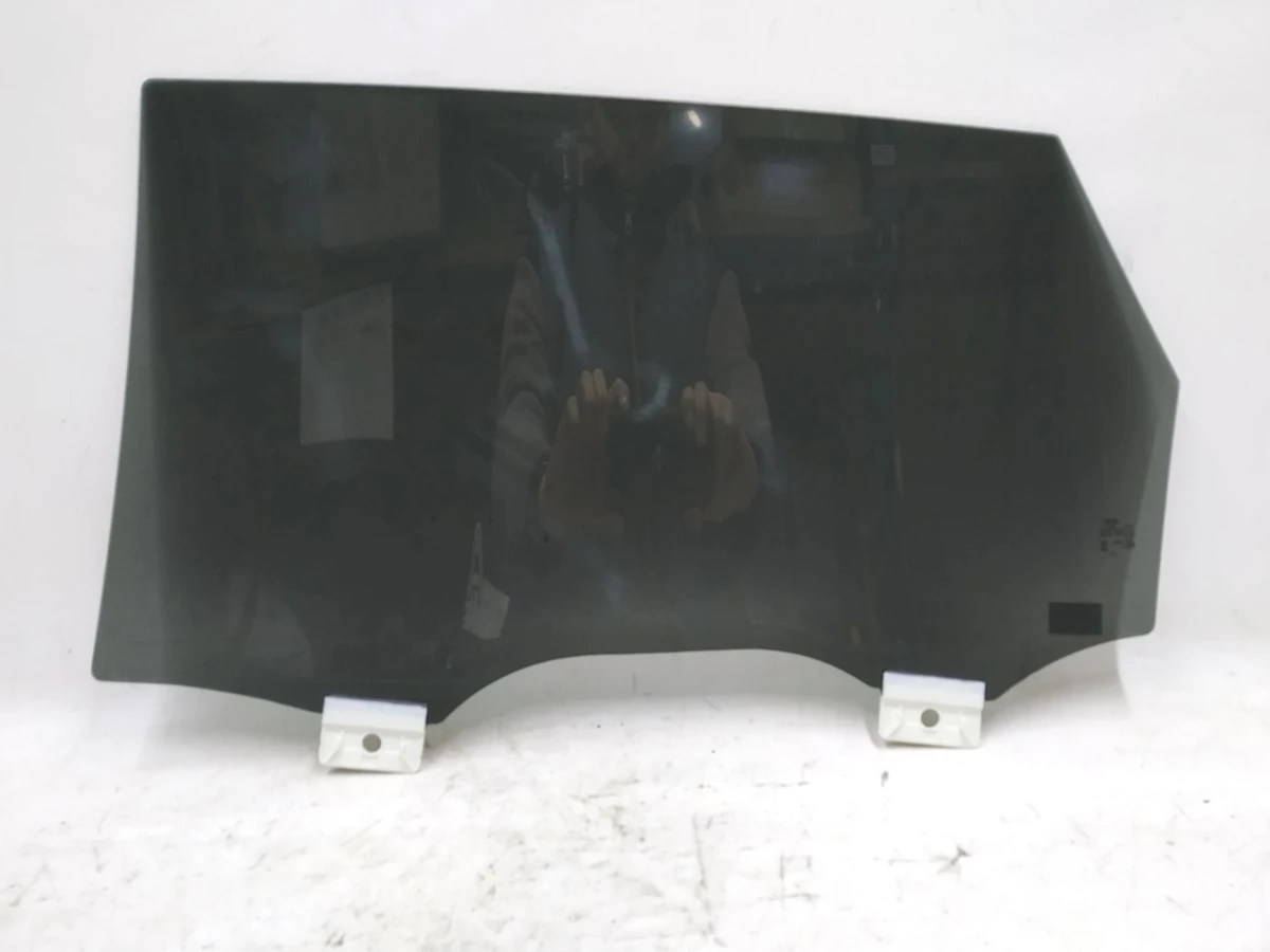 Door glass rear right multilayer tinted Audi E-tron 4KE845026A