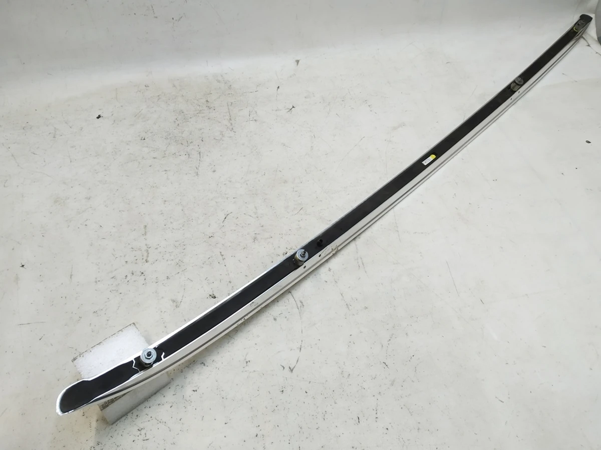 Roof rail left damaged Audi E-tron 4KE860021A