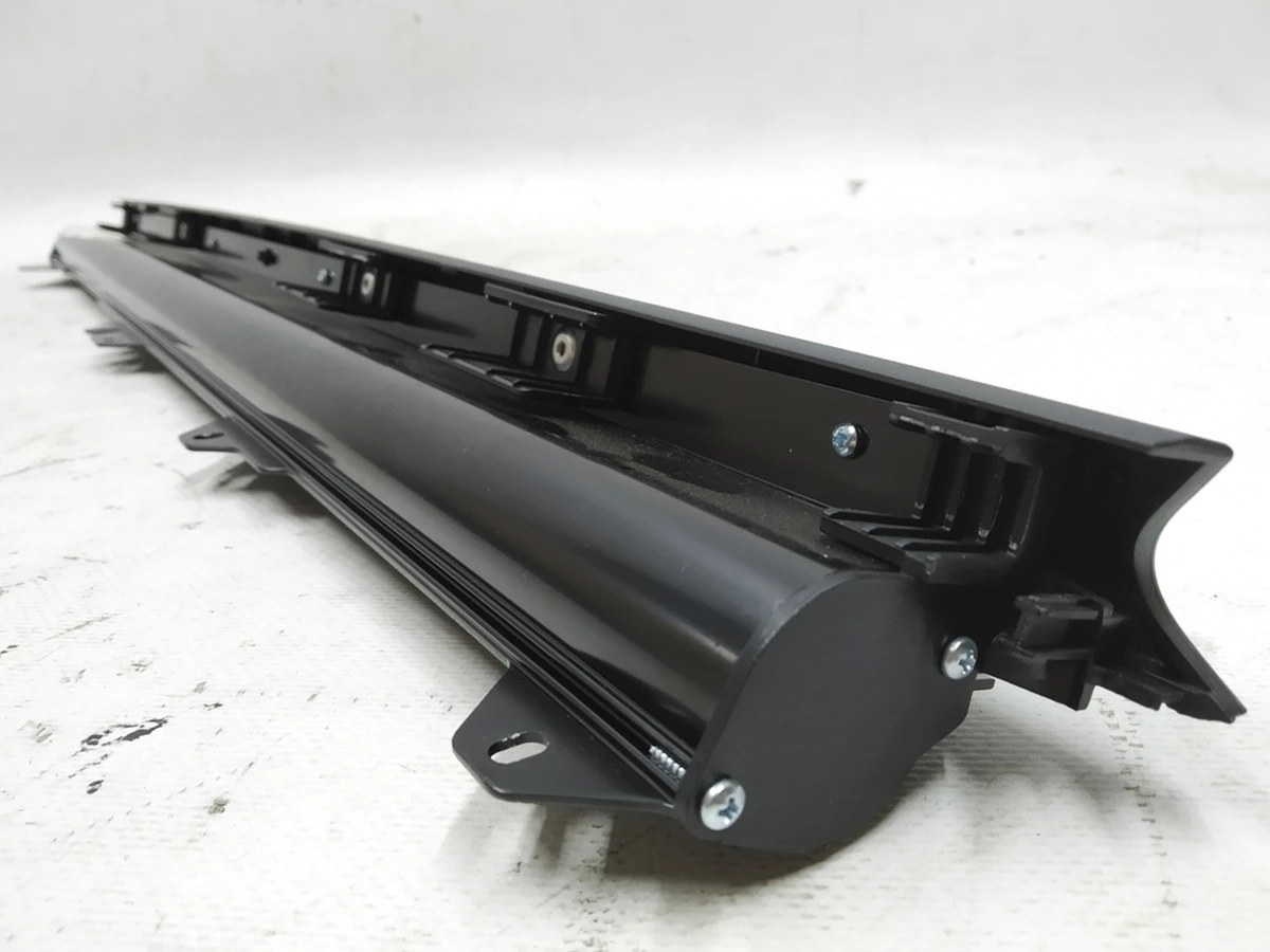 Шторка солнцезащитная для стекла двери задней левой Audi E-tron 4KE861333