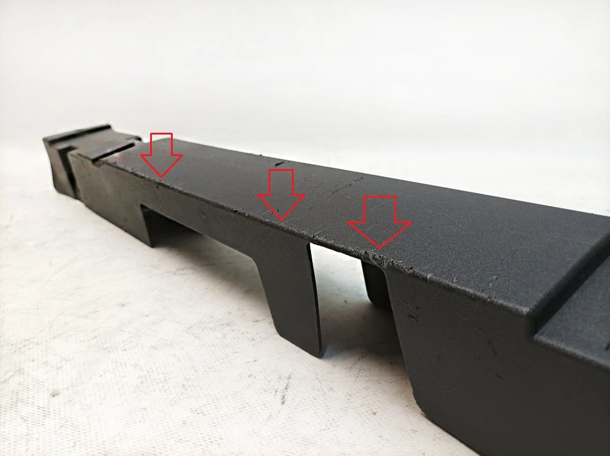 Накладка передній елемент для підлоги багажника з пошкодженням Audi E-tron 4KE861529