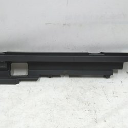 Накладка багажного відсіку нижня ліва Audi E-tron 4KE861827A