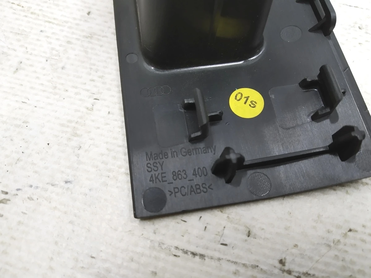 Center console inner rear cup holder trim Audi E-tron 4KE863400