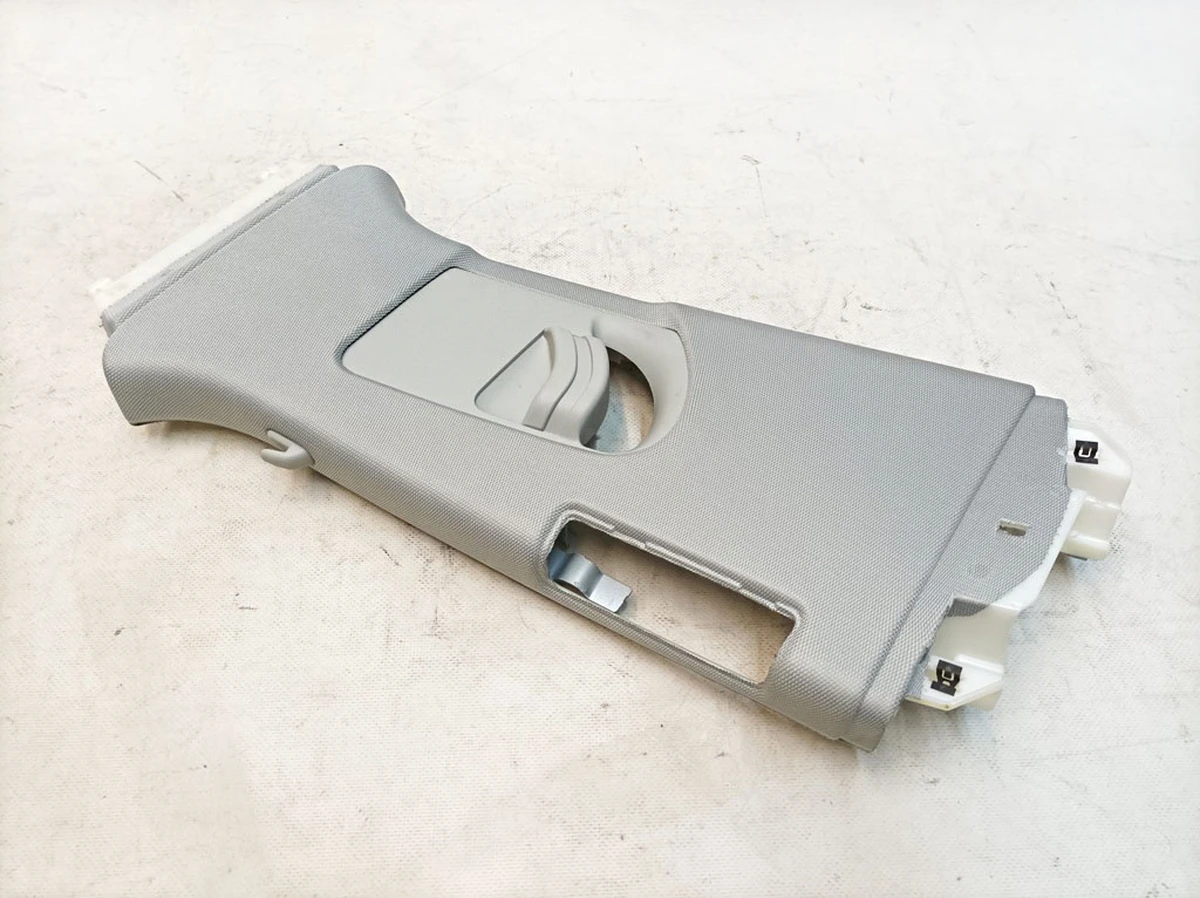 Облицювання стійки B ліва верхня mondsilber 3FW Audi E-tron 4KE867243B