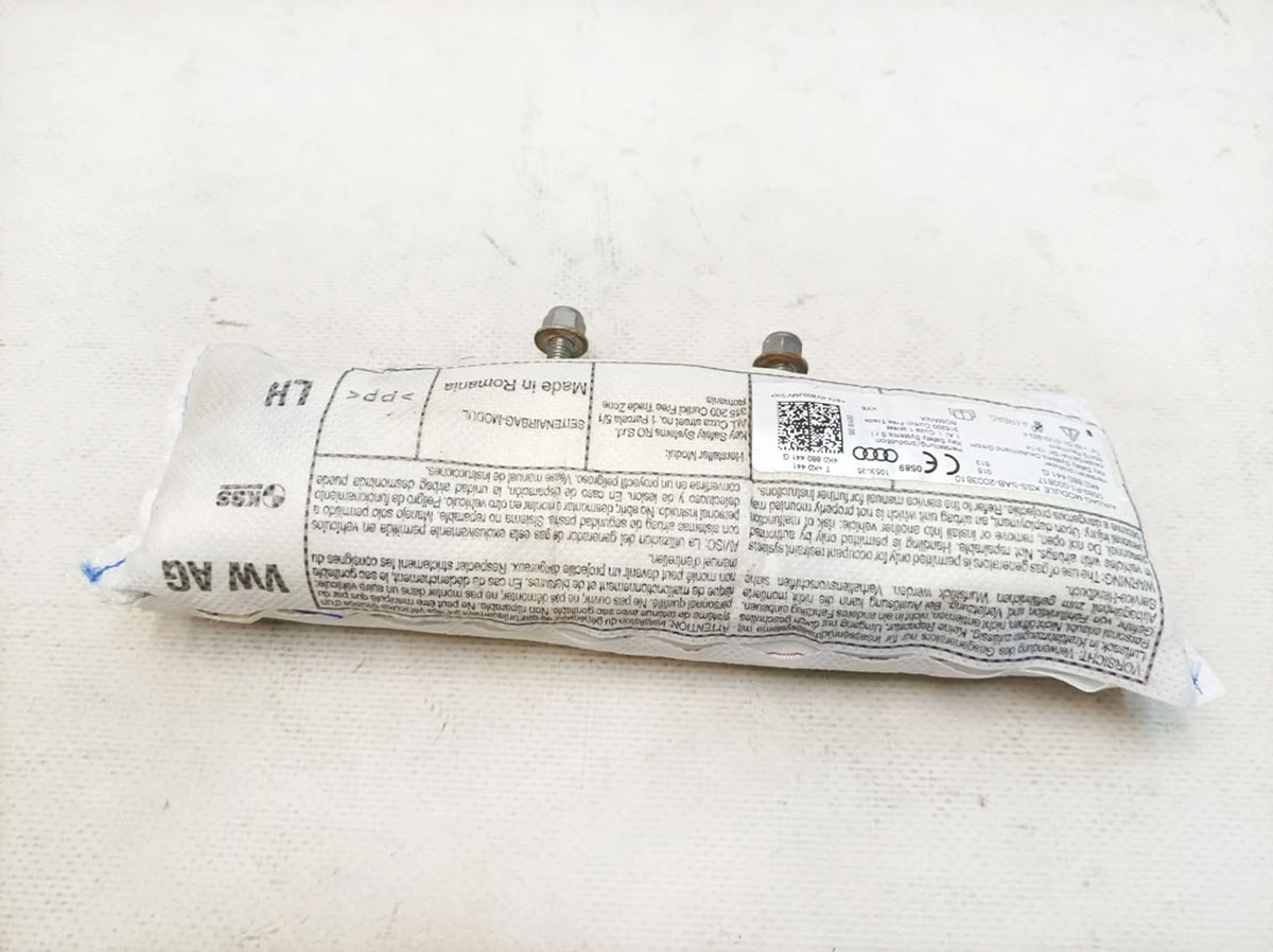 Подушка безопасности боковая сиденья заднего левого Audi E-tron 4KE880441G