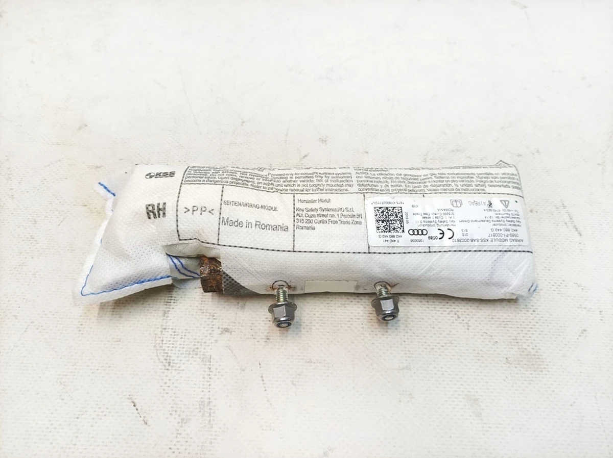Rear right seat side airbag Audi E-tron 4KE880442G