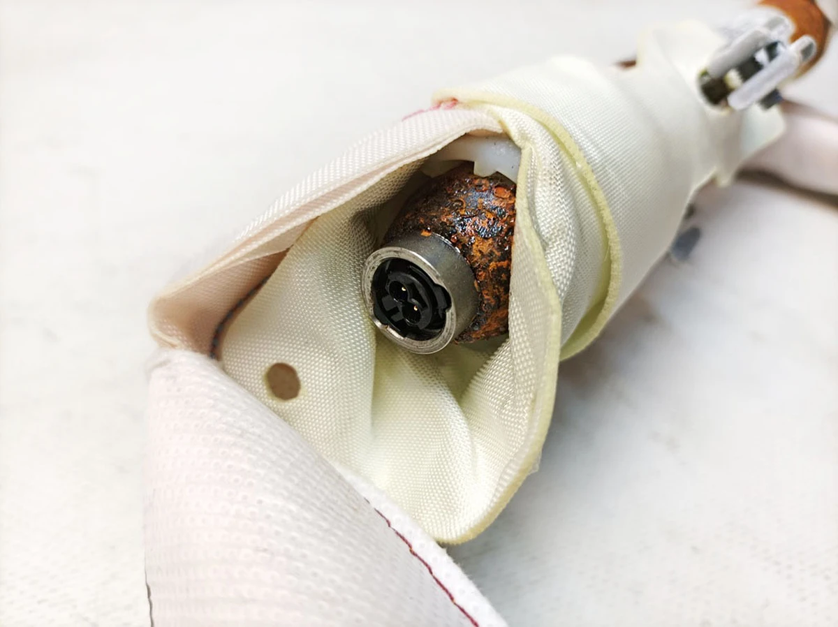 Модуль верхней подушки безопасности правой Audi E-tron 4KE880742E