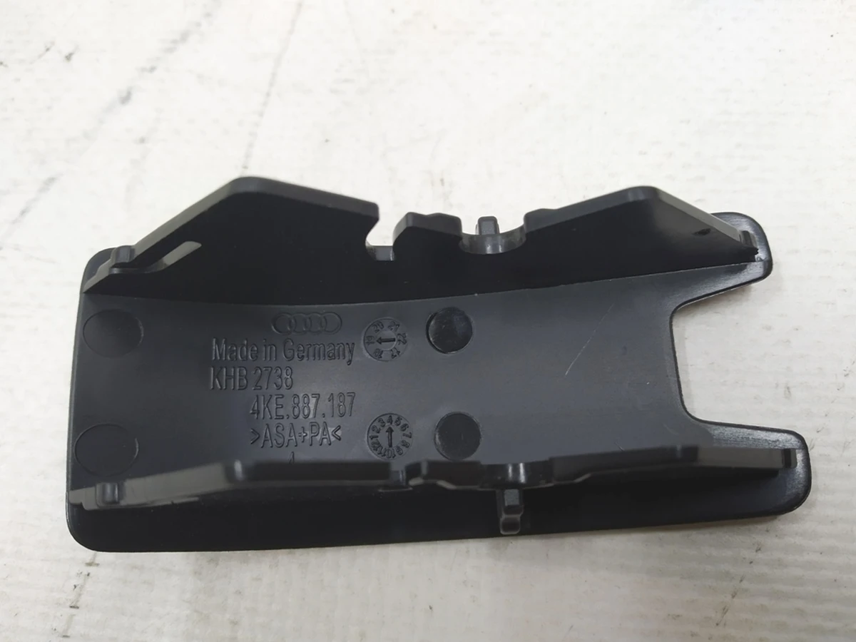 Cover rail child seat 'ISOFIX' Audi E-tron 4KE887187