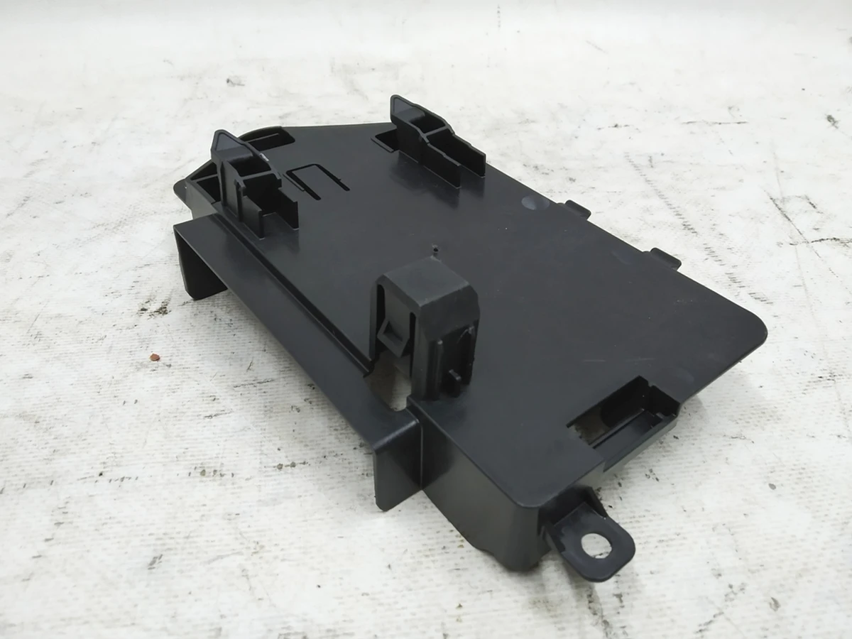 Engine control unit bracket Audi E-tron 4KE907371