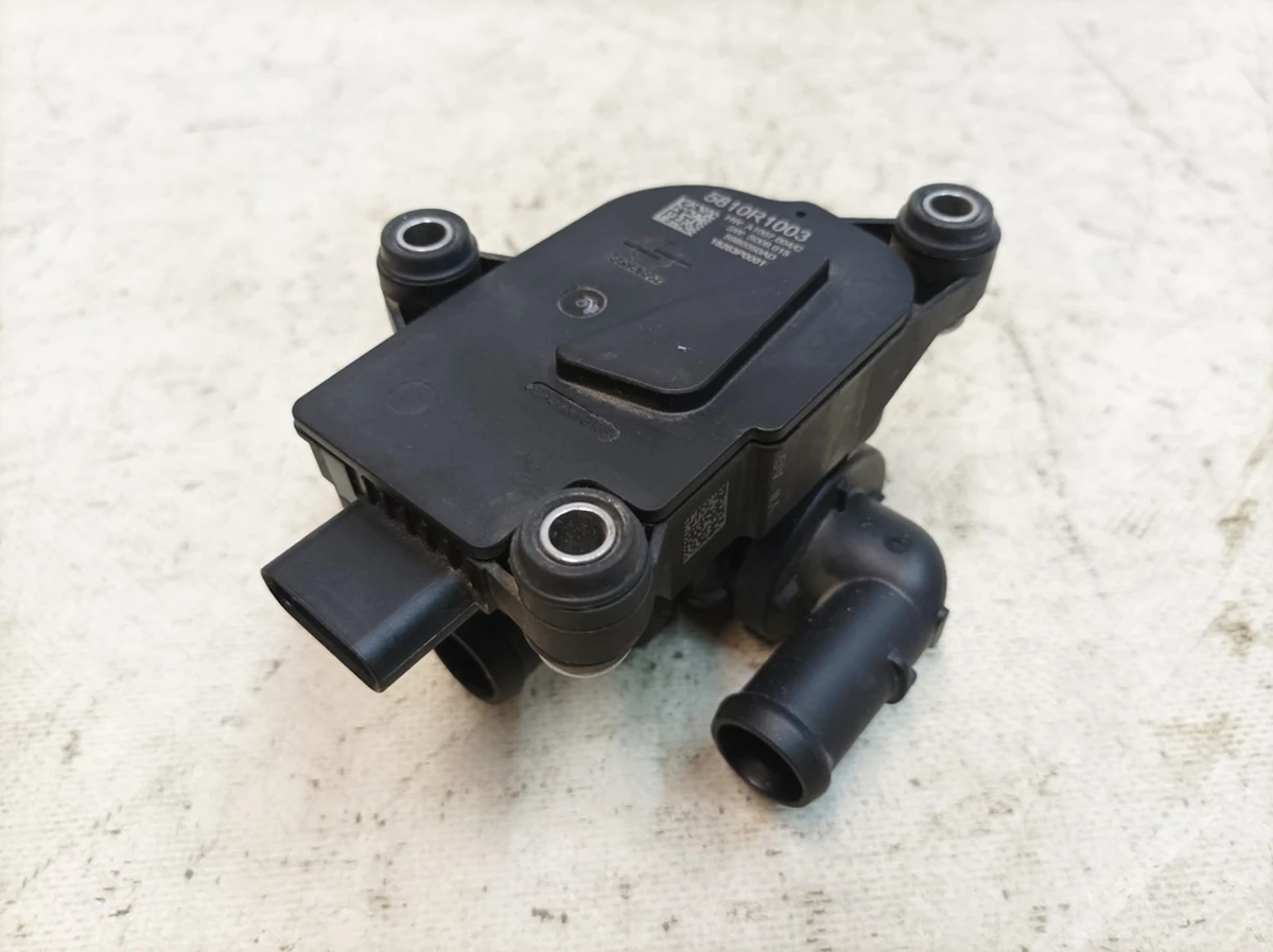 Клапан електричний системи охолодження із пошкодженням Audi E-tron 4KE963375K