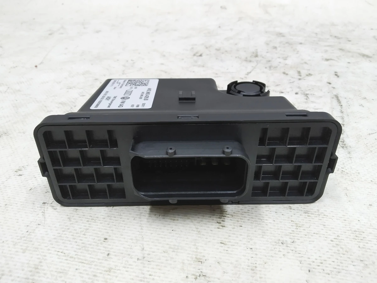 Thermal management control unit Audi E-tron 4KE965429B