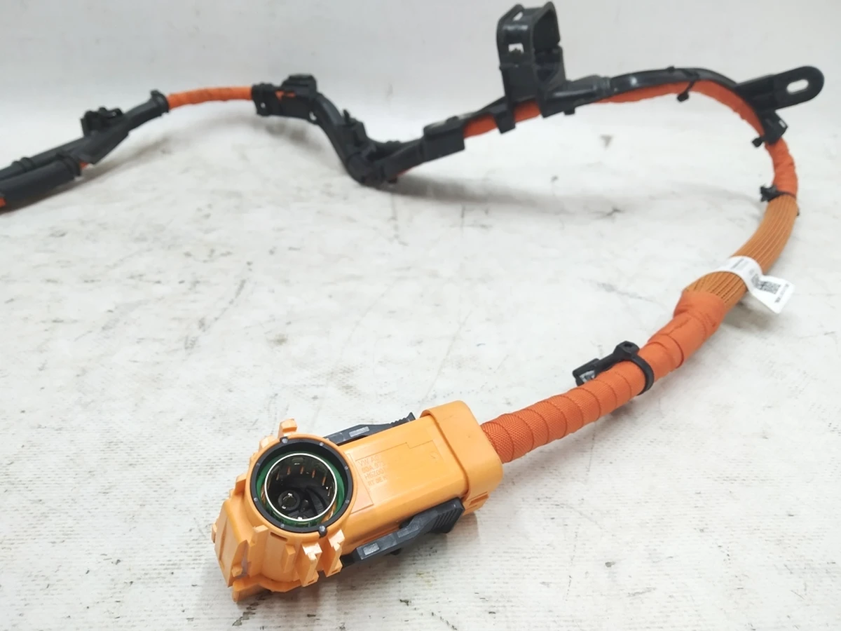 Електропроводка високовольтна з каналами кріплення у зборі Audi E-tron 4KE971008P