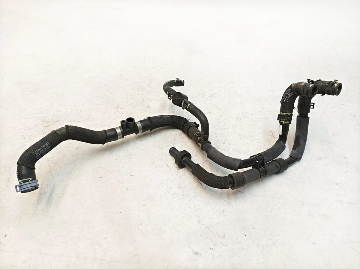 Трубка охолоджувальної рідини із шлангом охолоджуючої рідини Audi E-tron 4KL819316A