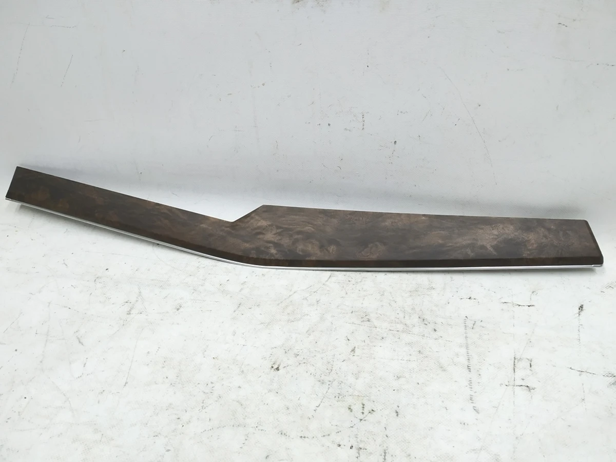 Накладка декоративная передней панели с подсветкой 2XB орех коричневый Audi E-tron 4KL853190E