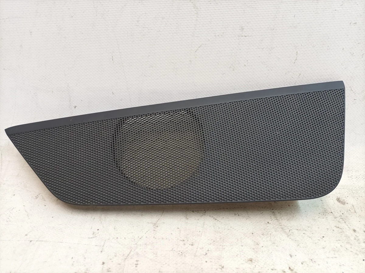 Central dashboard speaker trim with damage Audi E-tron 4KL857367A