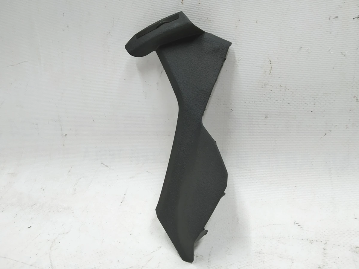 Накладка збоку передньої панелі (торпедо) ліва Audi E-tron 4KL858341