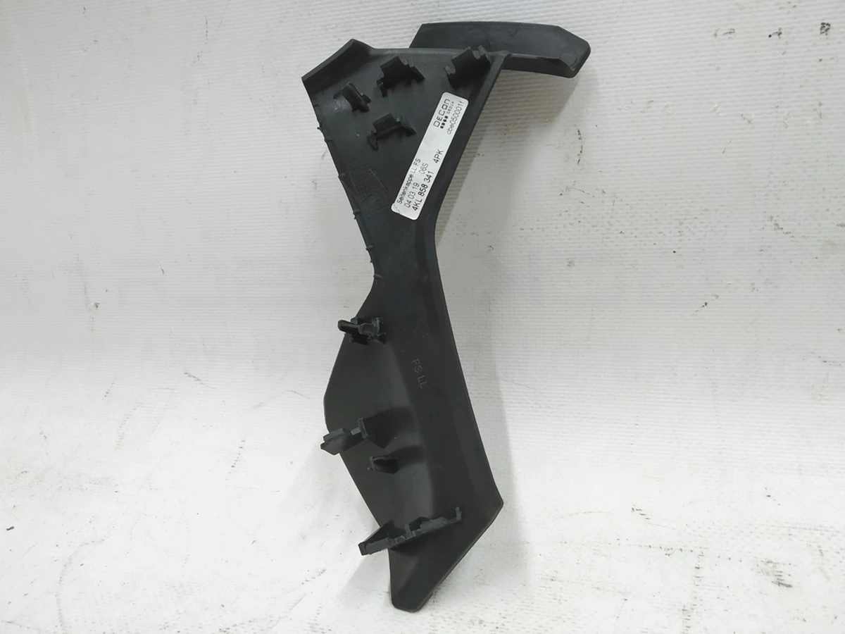 Накладка збоку передньої панелі (торпедо) ліва Audi E-tron 4KL858341