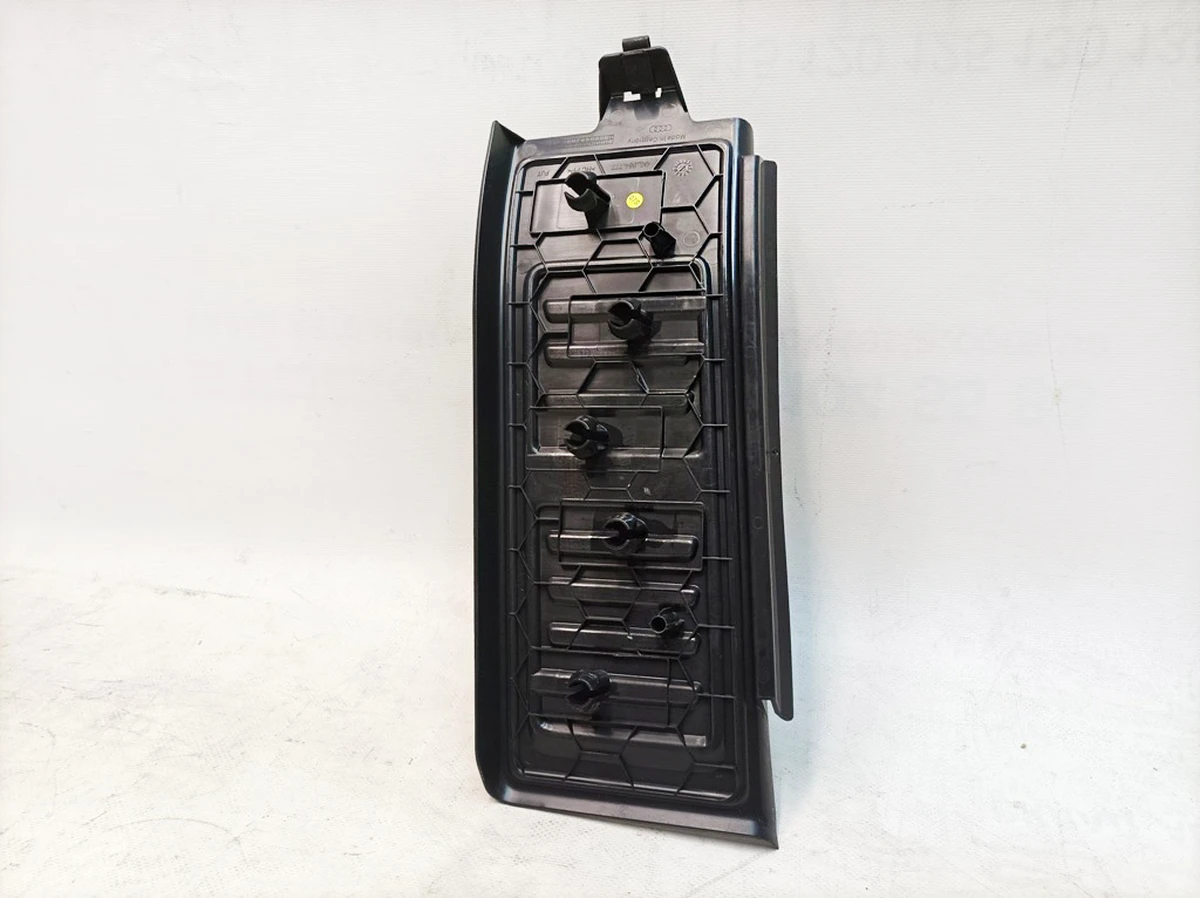 Trim for support Audi E-tron 4KL864777