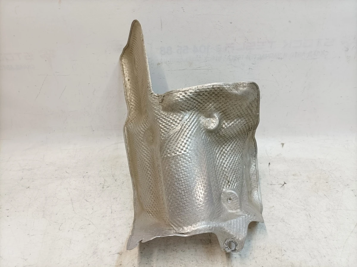 Екран теплозахисний паливного бака середній Audi Q7 4M0201308H