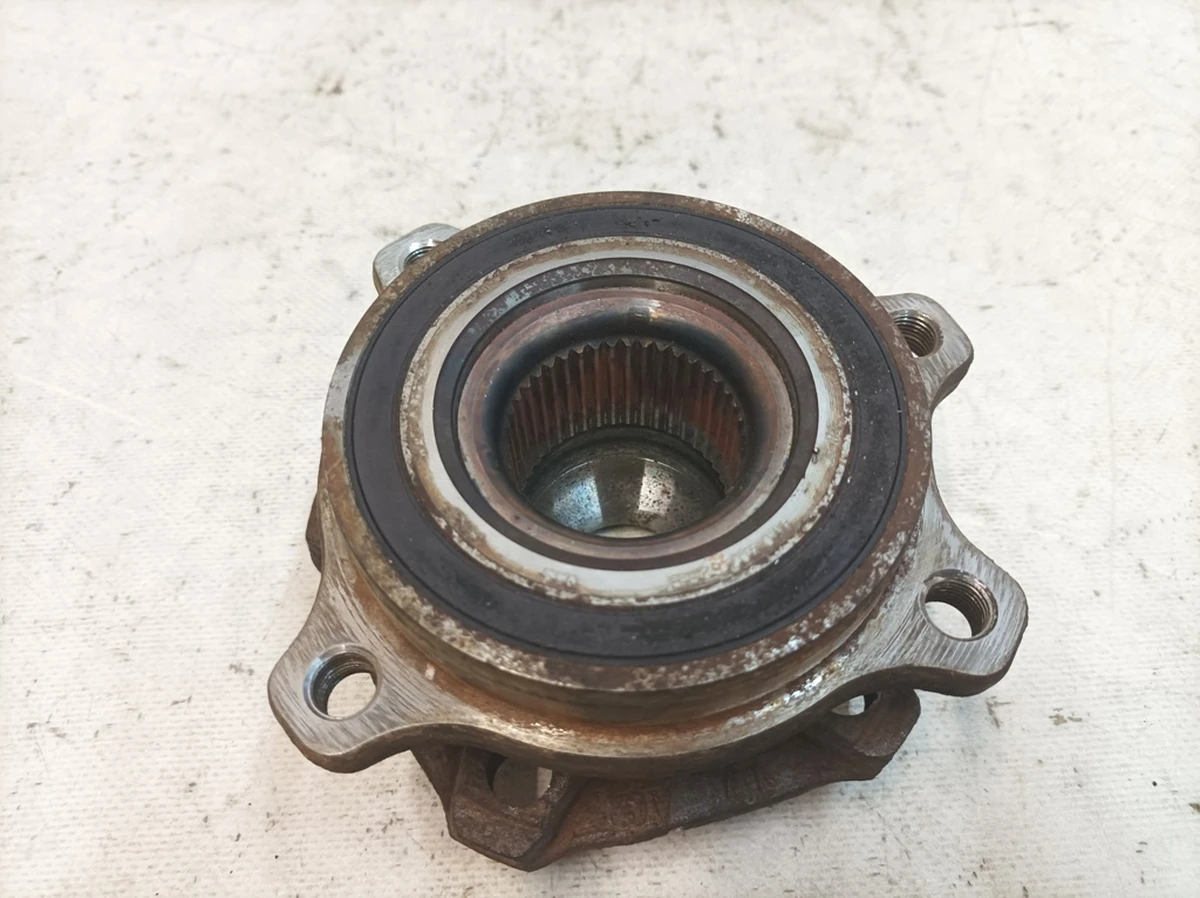 Ступица задняя с подшипником в сборе 29,33 (5KL) Audi Q7 4M0407607