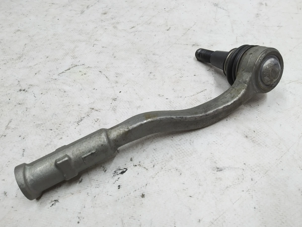 Наконечник кермової тяги лівий Audi E-tron 4M0423811D