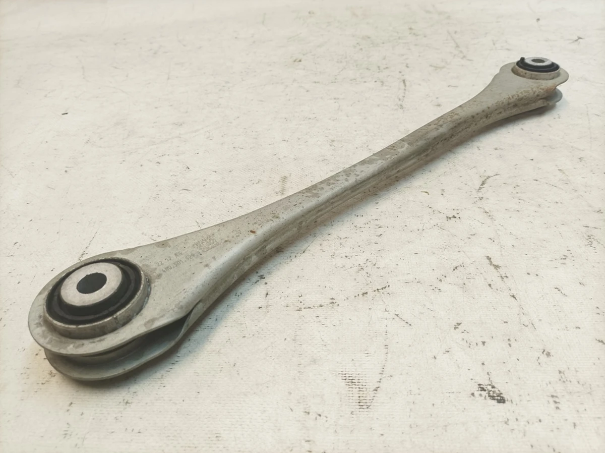 Рычаг поперечный задней подвески левый задний Audi Q7 4M0501529Q