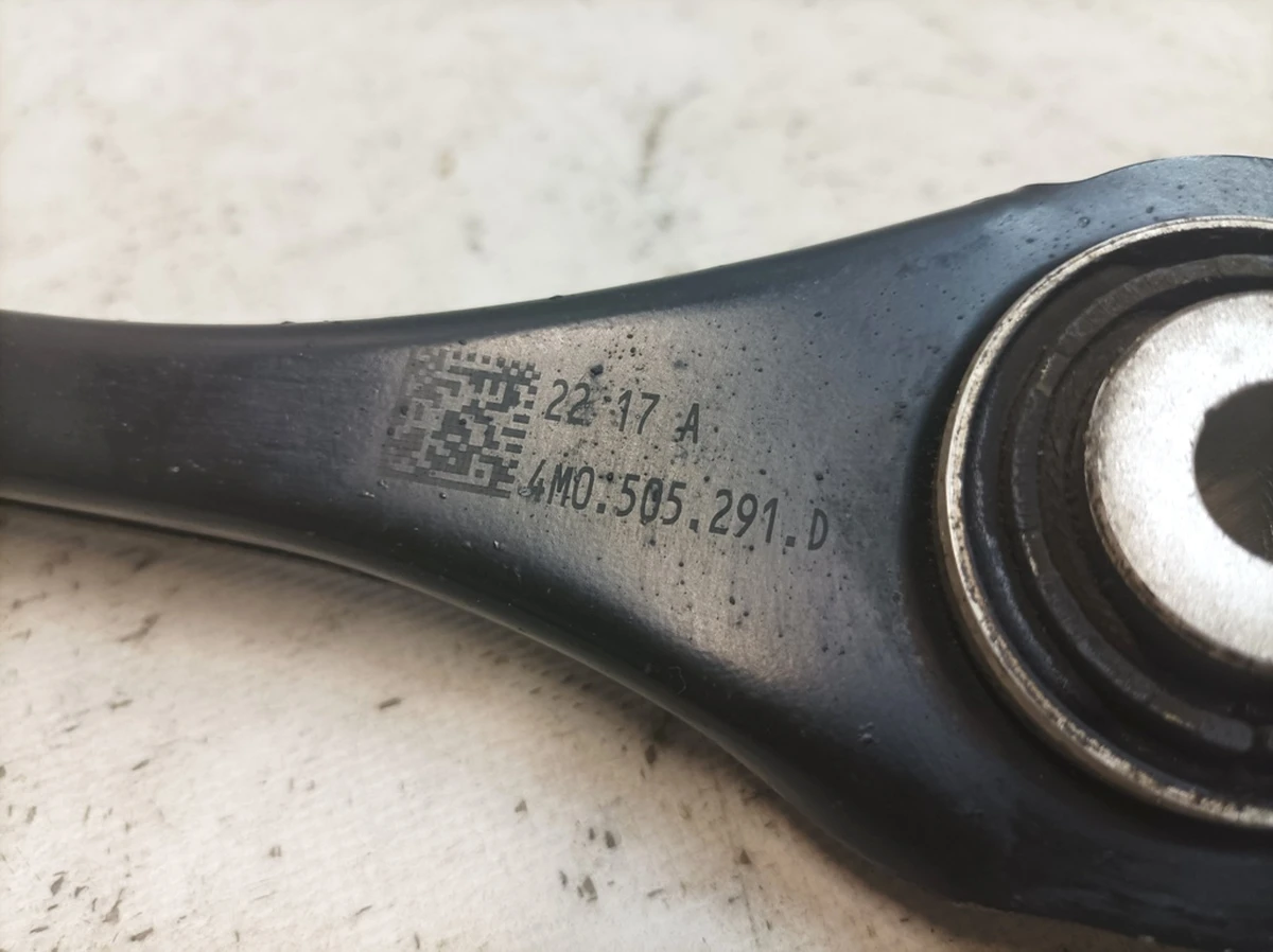 Lever transverse left front Audi Q7 4M0505291D