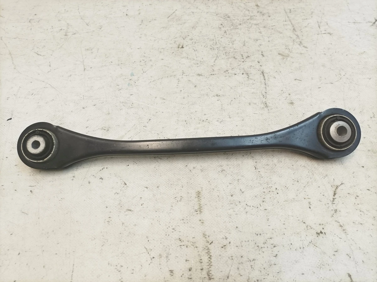 Front right transverse lever with damage to the silent bock Audi Q7 4M0505292D