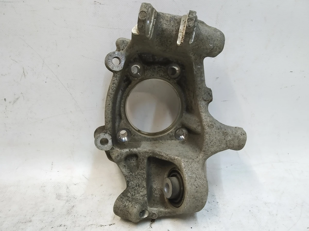 Кулак поворотный задний правый 107мм Audi Q7 4M0505432AJ