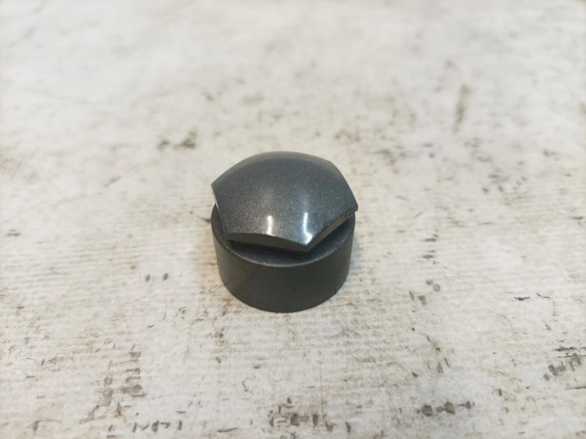 Колпачок колёсного болта Код краски: JG3 Audi Q7 4M0601173