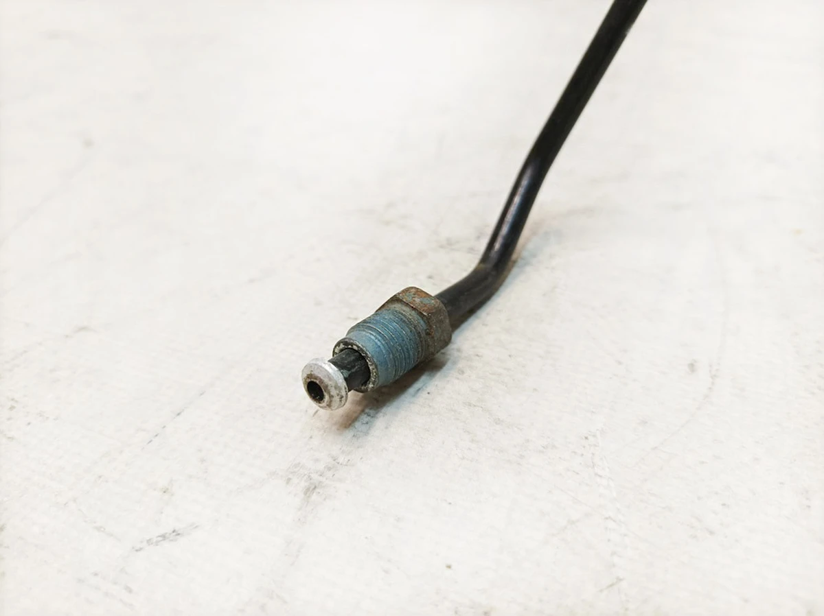 Трубка гальмівна від гідравлічної системи до гальмівного шлангу передня ліва Audi Q7 4M0614723E