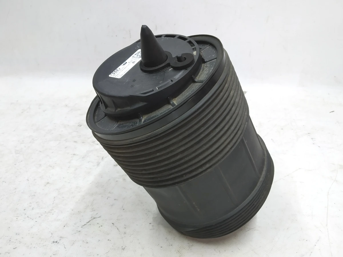 Стійка пневматична права Audi E-tron 4M0616002AD