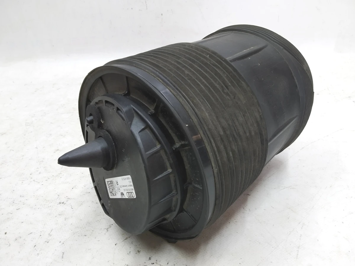 Стійка пневматична права Audi E-tron 4M0616002AD