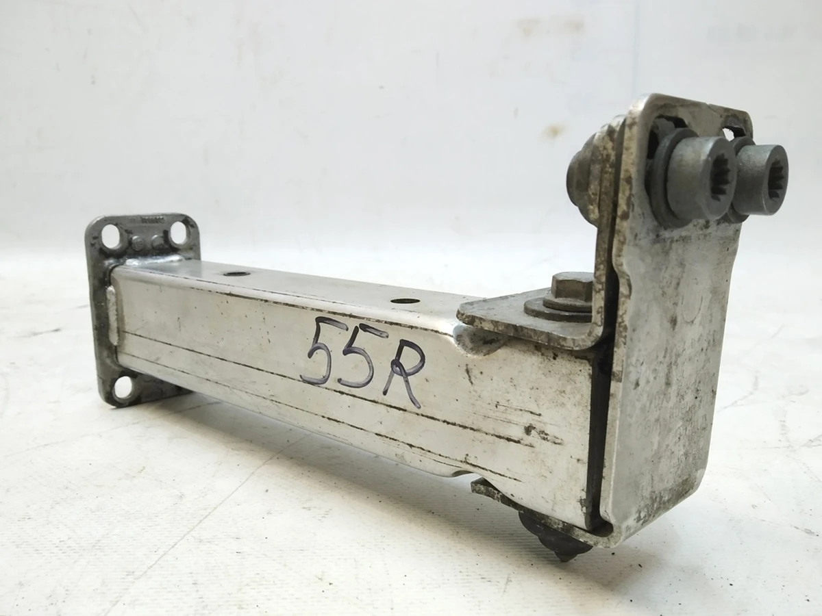 Лонжерон нижний правый в сборе Audi Q7 4M0802038A