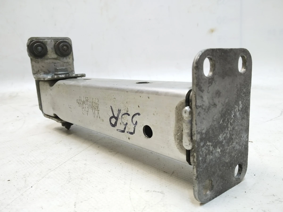 Лонжерон нижний правый в сборе Audi Q7 4M0802038A