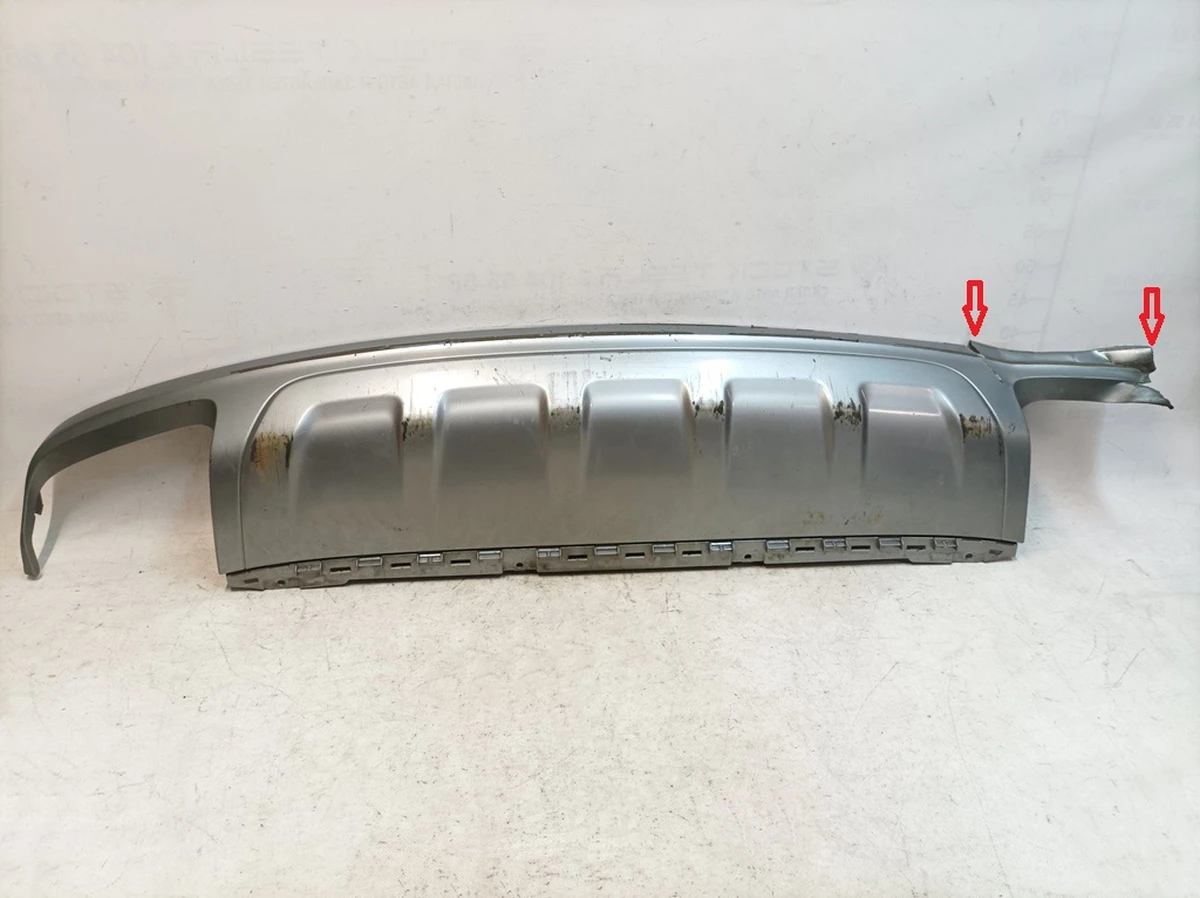 Накладка нижняя (губа) бампера заднего с повреждением Audi Q7 4M0807434E
