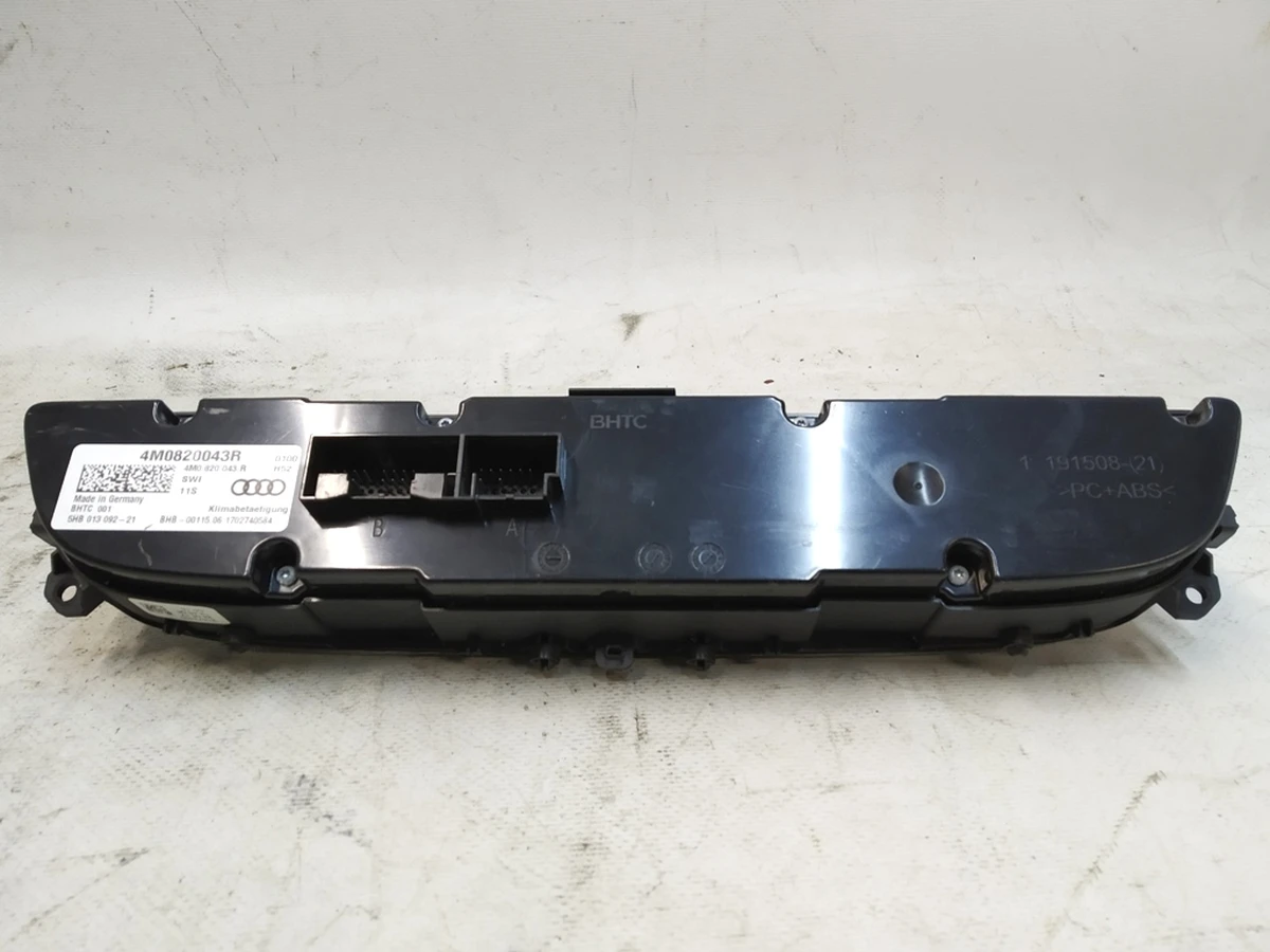 Control and display panel for Climatronic Audi Q7 4M0820043R