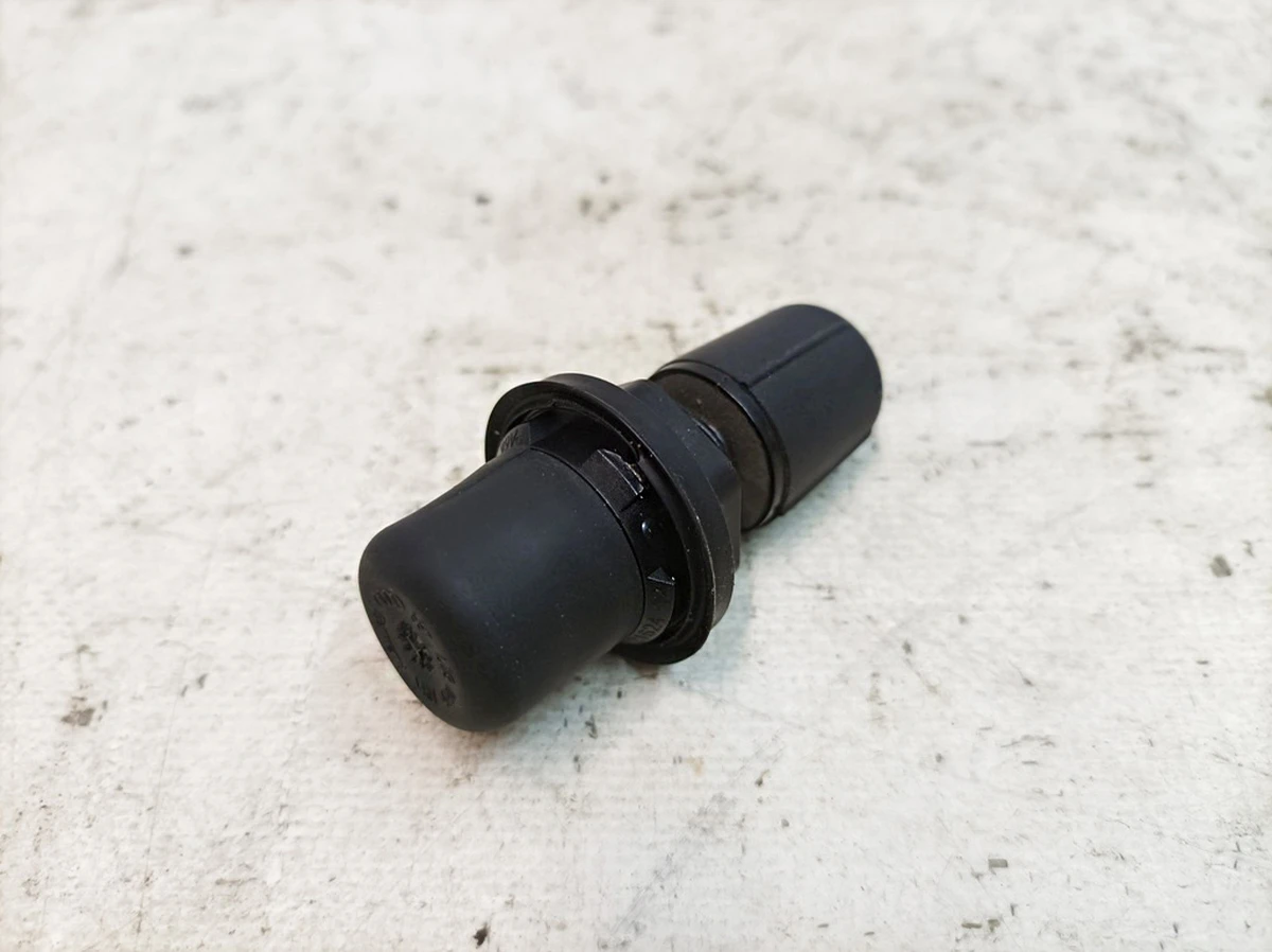 Упор кришки багажника регульований лівий правий Audi Q7 4M0827499