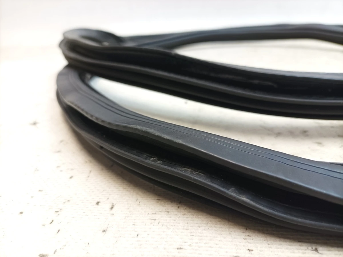 Door seal rear inner left right Audi Q7 4M0833721D