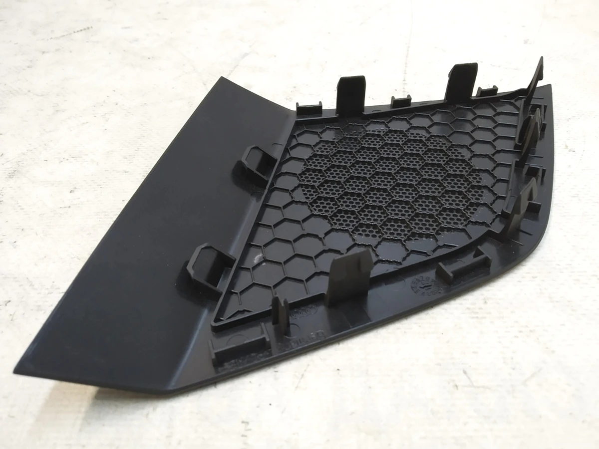 Накладка динамика передней панели (торпедо) левая Audi Q7 4M0857227