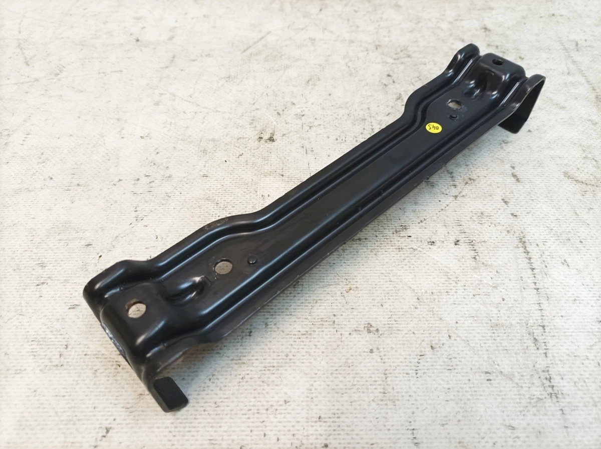 Front center console frame bracket Audi Q7 4M0863345