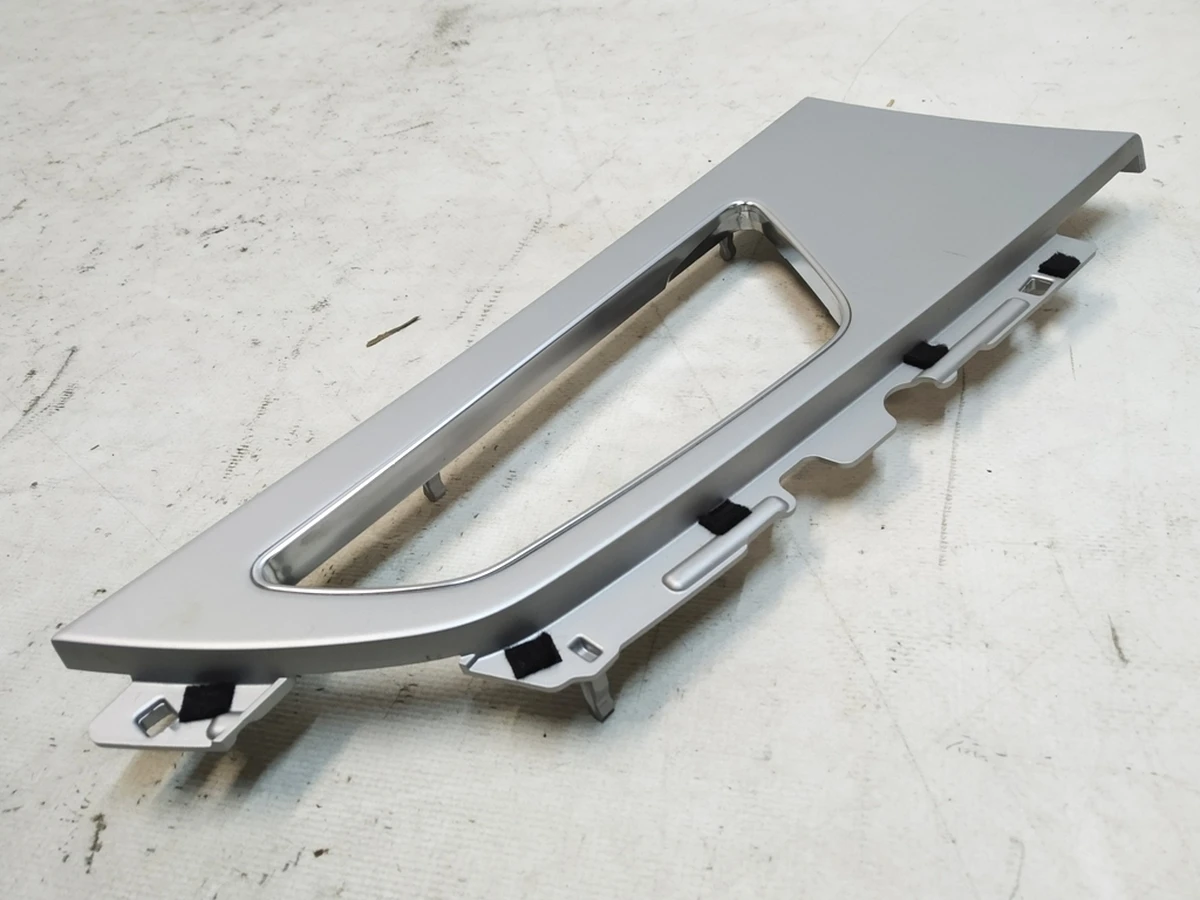 Декоративна вставка карти дверей задньої лівої NP5 Audi Q7 4M0867469G