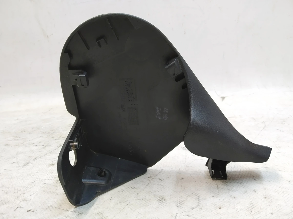 Облицювання каркаса сидіння пасажира внутрішня ліва Audi Q7 4M0881328