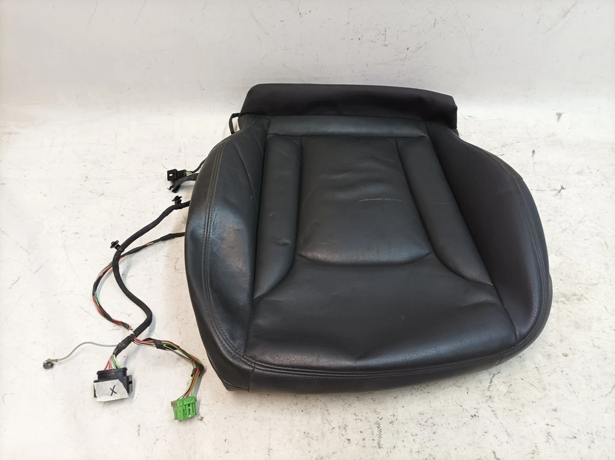 Оббивка сидіння переднього правого шкіра/позов.шкіра QJH Twin soul з нагрівальним елементом з пошкодженням Audi Q7