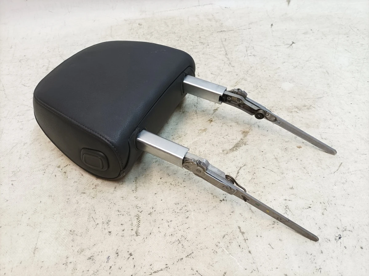 Seat headrest, front left, adjustable, upholstered in leather/artificial leather 38M soul Audi Q7 4M0881901D